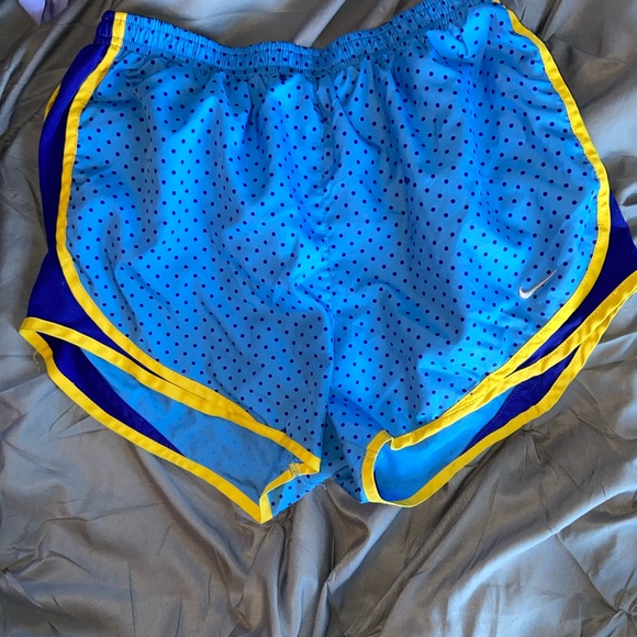 Nike Pants - NWOT NIKE SHORTS